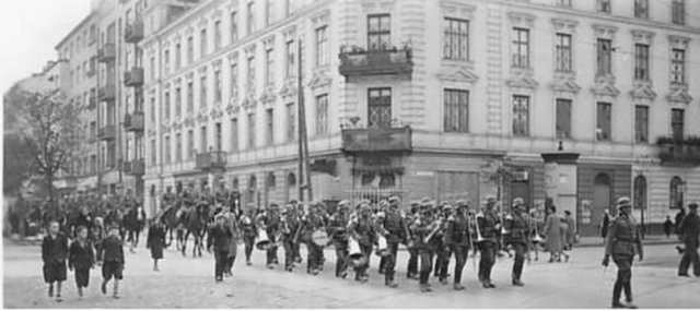 Puławska 10, okupacja