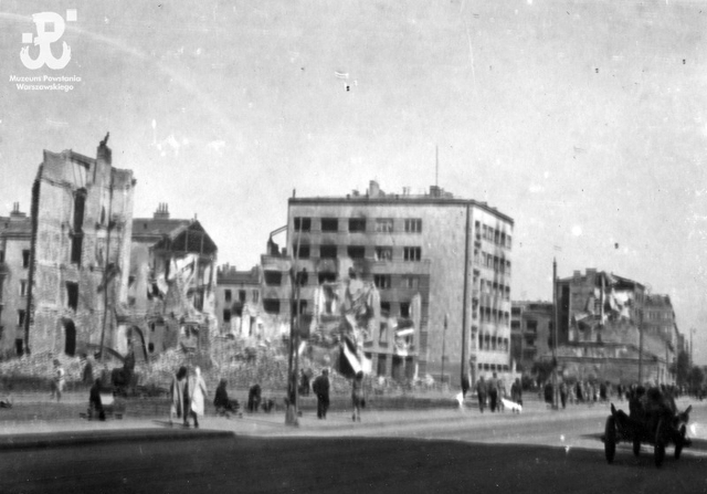 Puławska w rejonie Różanej, 1945 Puławska w rejonie Różanej, 1945