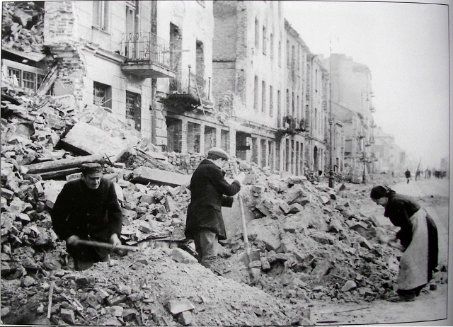 Puławska 67 i dalej, 1945 Puławska 67 i dalej, 1945