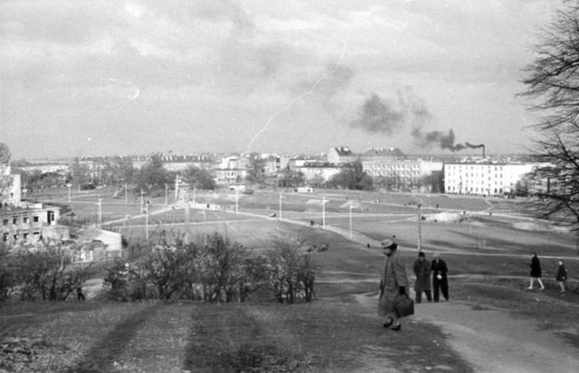 Park Promenada, 1959