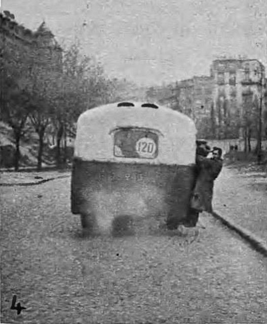 Autobus na Spacerowej, 195? Autobus na Spacerowej, 195?