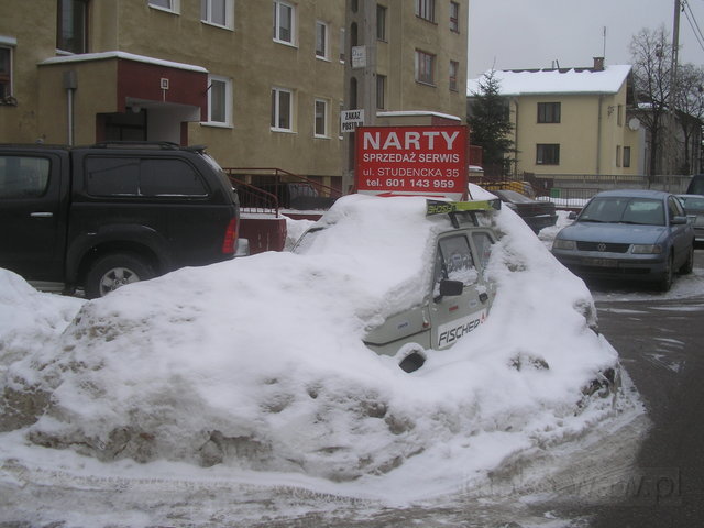 ulica Studencka, reklama sklepu narciarskiego, 2010 ulica Studencka, reklama sklepu narciarskiego, 2010