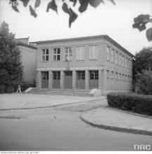 Szkoła przy Wiktorskiej, 1974